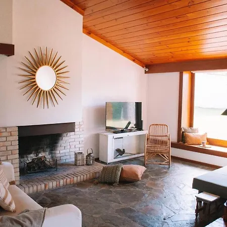 Casa Com 4 Quartos E Jardim Espacoso - Santa Sofia Moledo (Viana do Castelo)