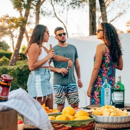 Villa Casa Com 4 Quartos E Jardim Espacoso - Santa Sofia